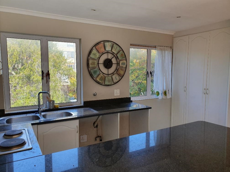 To Let 2 Bedroom Property for Rent in Rondebosch Village Western Cape